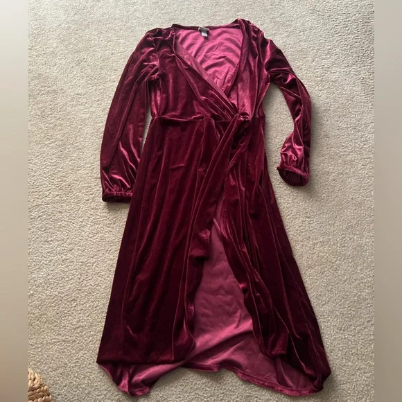 a new day Burgundy Velvet Wrap Dress - Picture 3 of 4